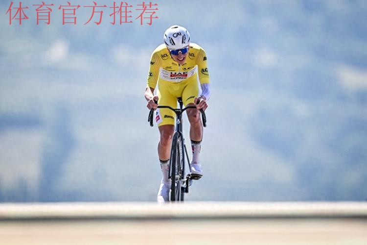 国际十大候选:波加查蝉联世锦赛、环法个人冠军 树立全能型车手标杆 国际十大候选:波加查蝉联世锦赛、环法个人冠军 树立全能型车手标杆